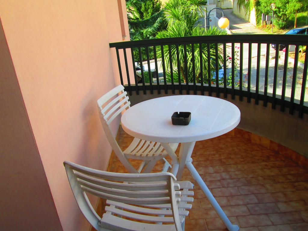B&B Le Begonie Ascoli Piceno Phòng bức ảnh